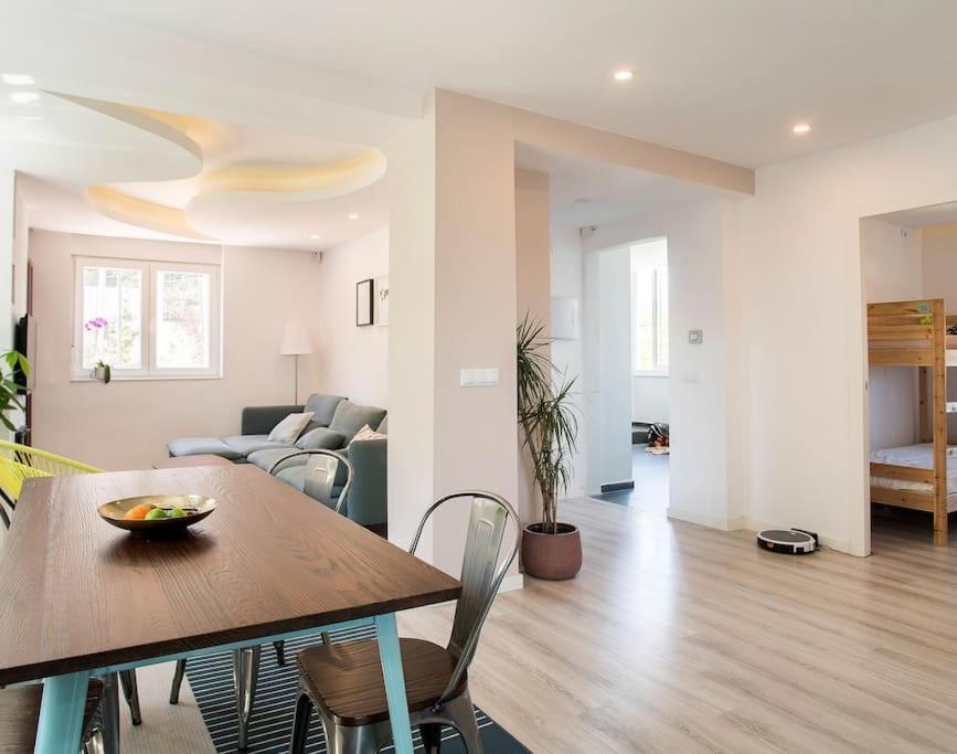 20 Min From Bcn- Charming House W/ Pool & Bbq Area Cervelló Exterior foto
